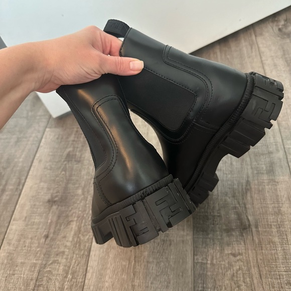 Fendi Black Leather Logo Platform Boots Size 38. - Picture 6 of 11